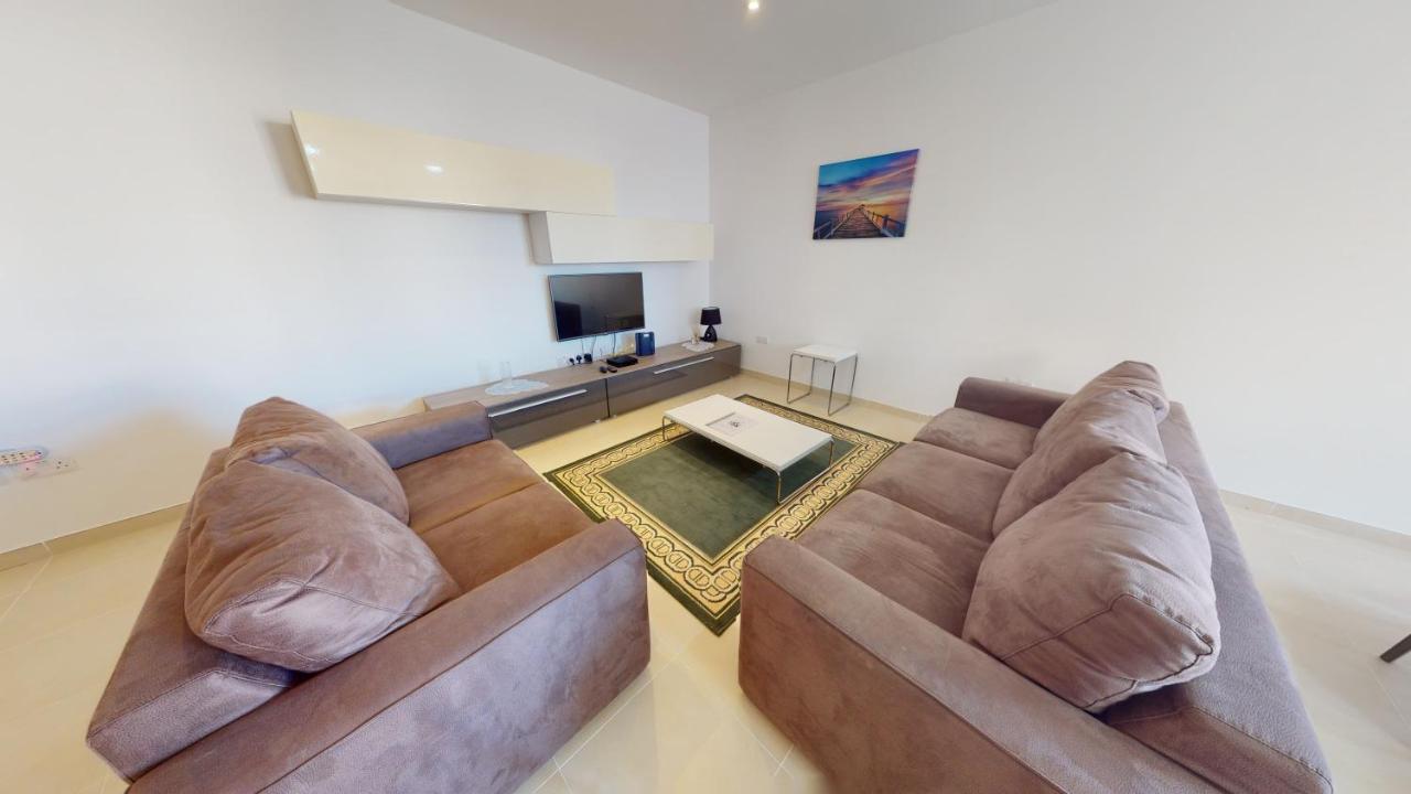 Spacious 2 Bedroom Apartment In Sliema Exterior foto